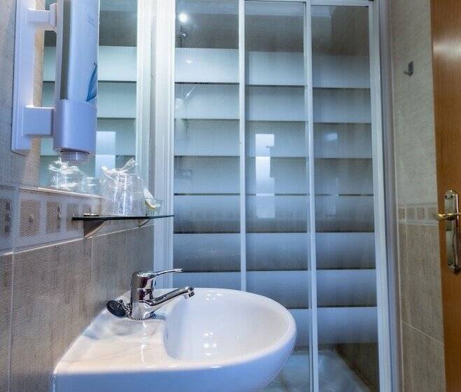 Номер Стандарт Трехместный, Hostal Rural El Caño By Vivere Stays