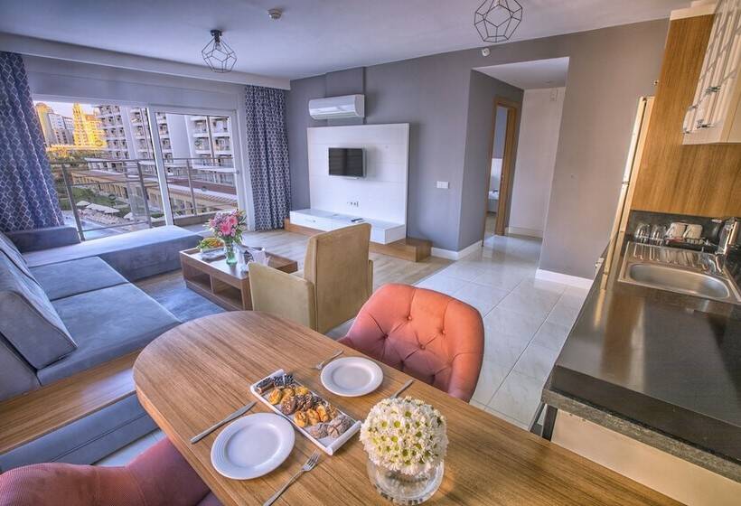 Люкс Повышенной Комфортности, Greenwood Suites Resort