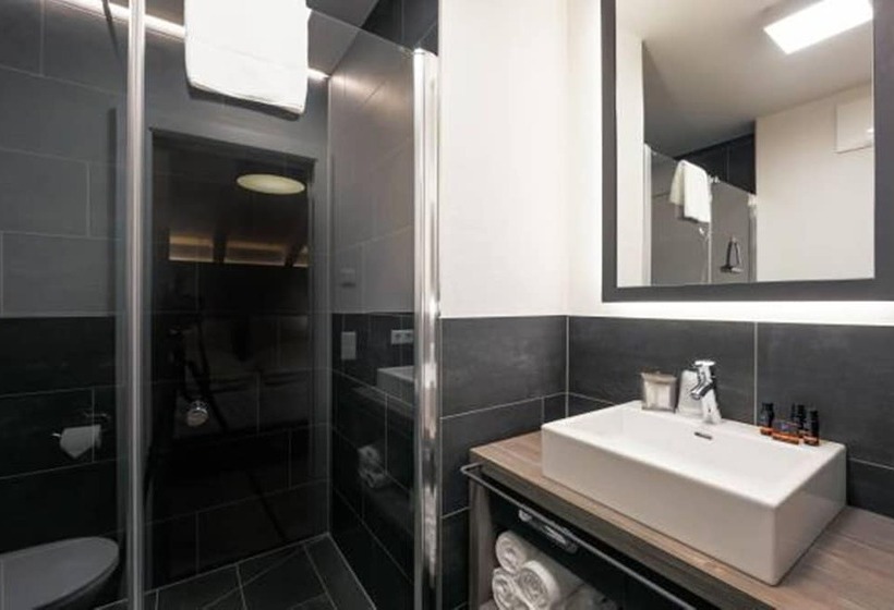 1 Bedroom Penthouse Apartment, Avenida Panorama Suites