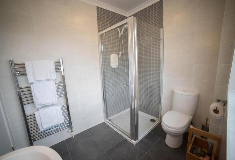 Семейный Номер, Red Mullions Guest House