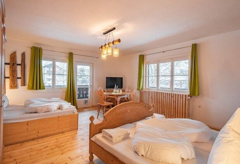 Четырехместный Номер Стандарт, Ron´s Guesthouse