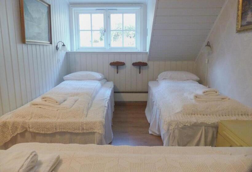 Семейный Номер, Jaunsen Gjestgjevarstad