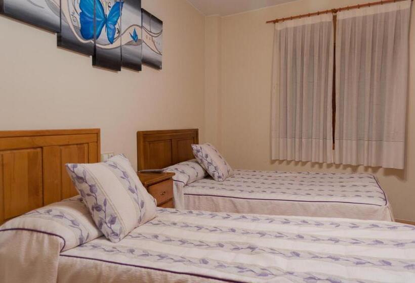 اتاق استاندارد, Hostal Tribal