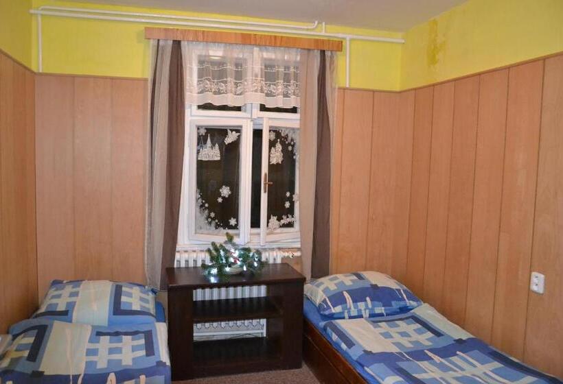 Ortak Banyolu Standart Oda, Hostel Fortuna