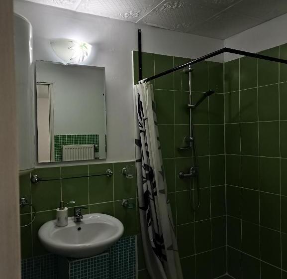 Трехместный Номер Стандарт Вид на Сад, Pension Verde