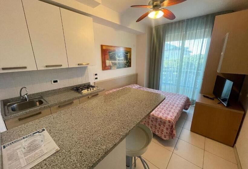 Студия Superior, Residence Zenith   Agenzia Cocal