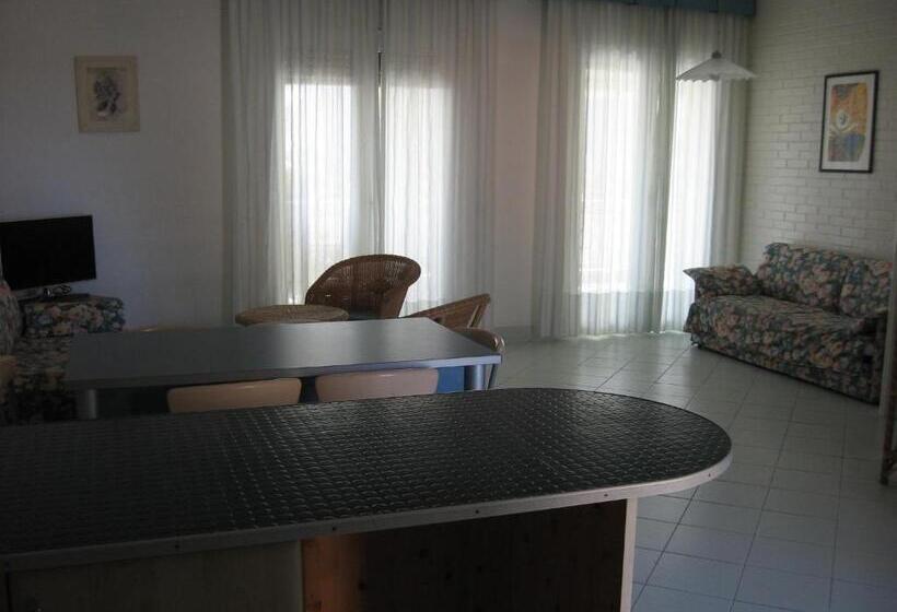 Люкс Вид на Море, Residence Zenith   Agenzia Cocal