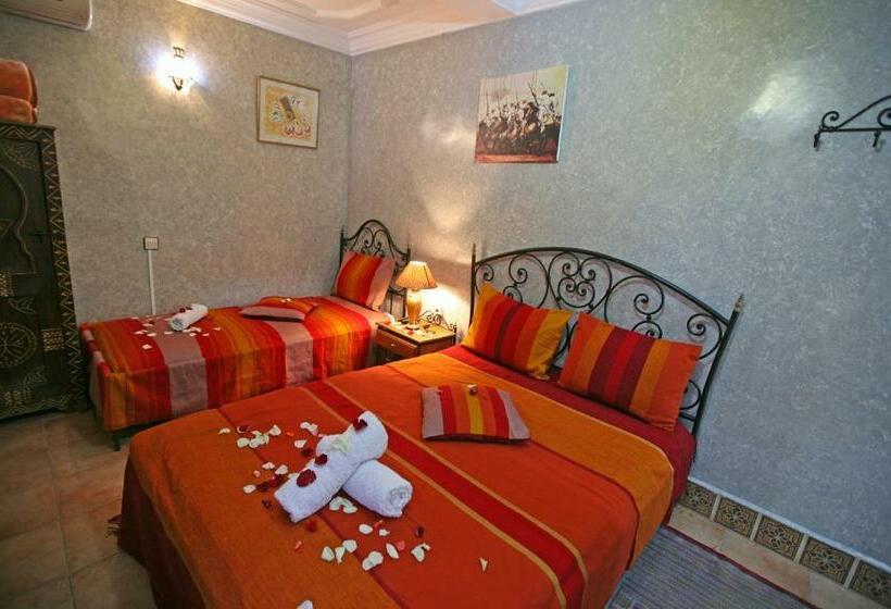 اتاق استاندارد سه نفره, Riad Taghazoute