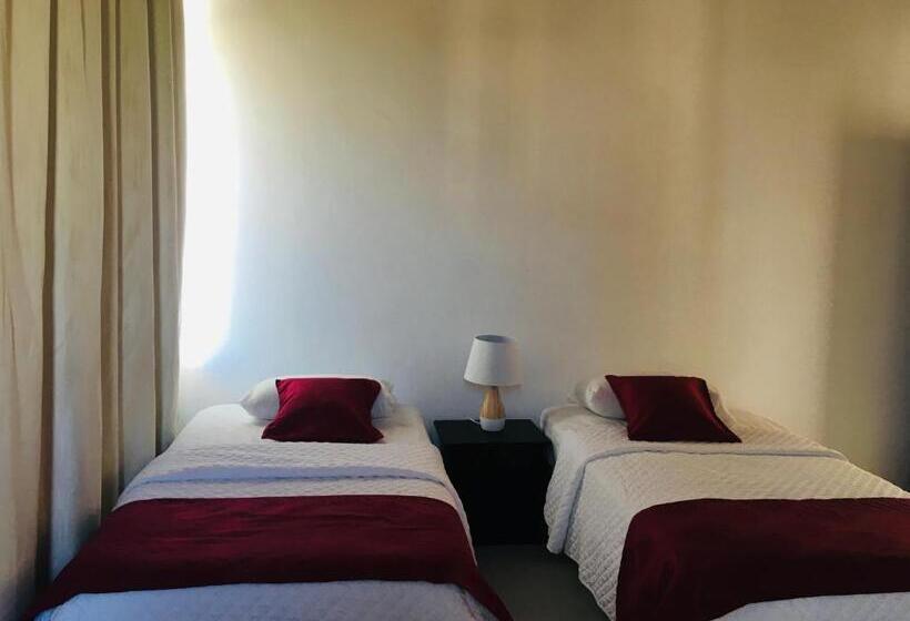 Номер Стандарт, Hostal Las Fragatas