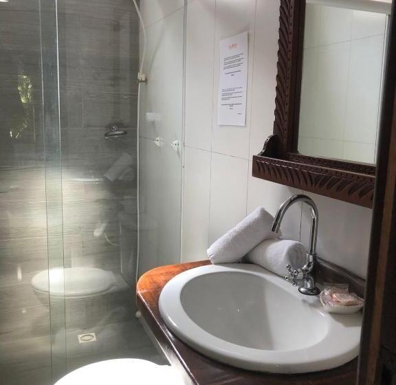 샬레, Pousada Aloha Beach House