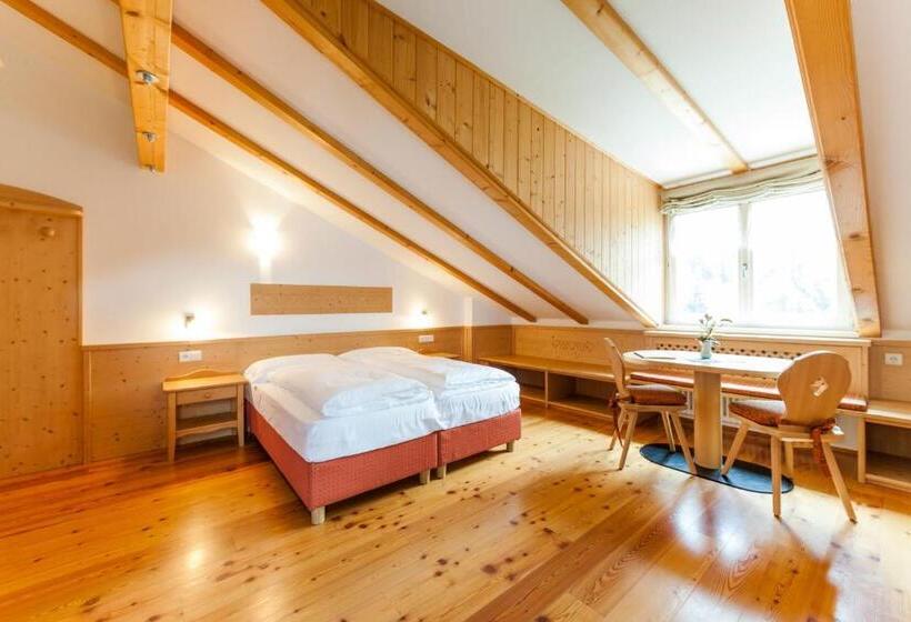 Люкс 2 Спальни, Berggasthof Locanda Alpina Dorfner