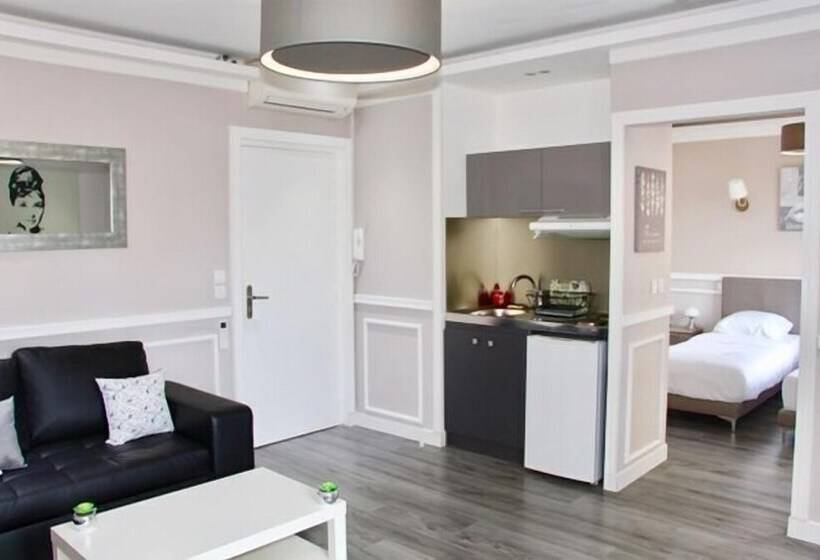 带1个卧室的带阳台的公寓, Cannes Luxury Residence Rentals