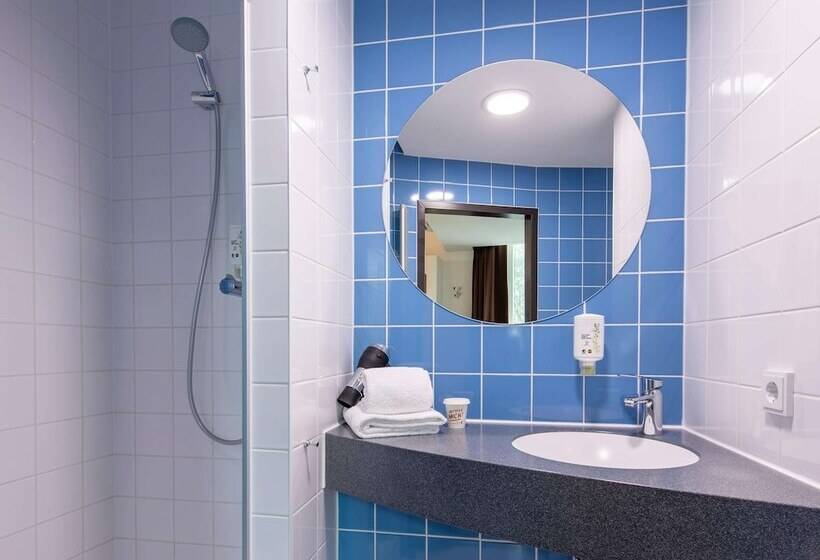 Номер Стандарт, B&b Hotel Landshut
