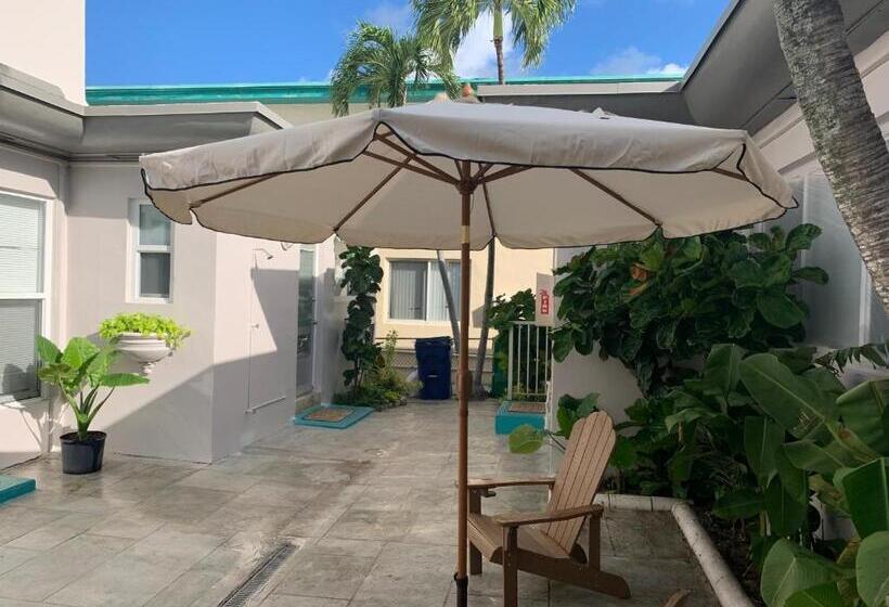 Четырехместный Номер Deluxe, Tiana Beach Inn