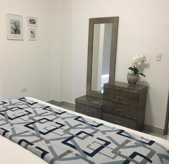 סטודיו משפחתי, Suites André Confort Ejecutivo