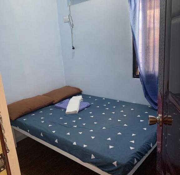 이코노미 룸, Rgc Residences