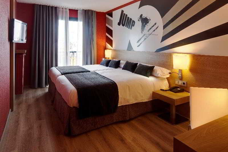 اتاق استاندارد یک نفره, Hostal Alcobia