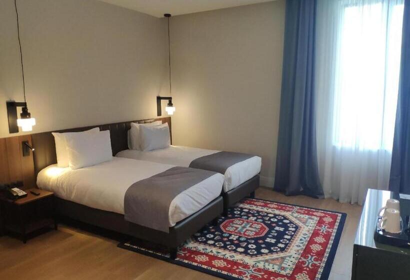 اتاق استاندارد, Holiday Inn Telavi, An Ihg