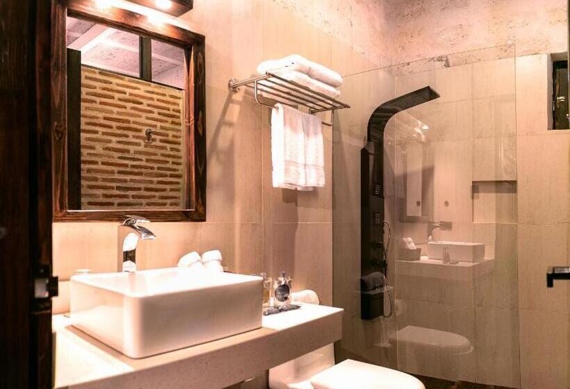 סוויטת ג'וניור, Acolpacha Tambo Boutique
