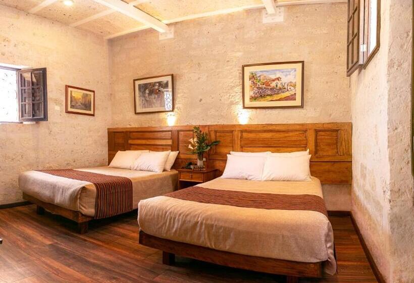 جناح جونيور, Acolpacha Tambo Boutique