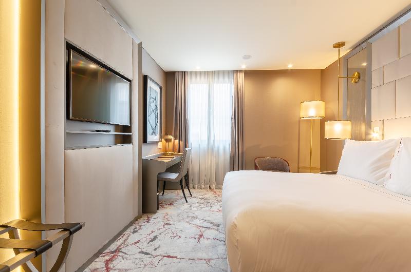 Quarto Superior, Turim Boulevard