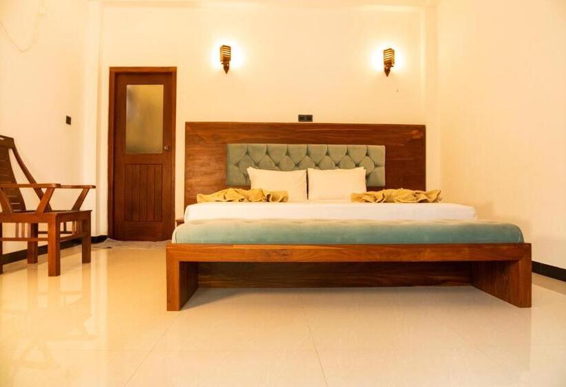 סוויטה עם ג'קוזי, The Green Lagoon Villa