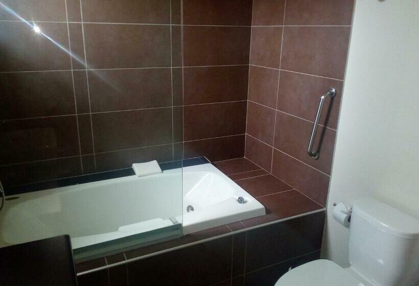 سوییت جونیور با چشم‌انداز استخر, Urqu Hotel & Boutique