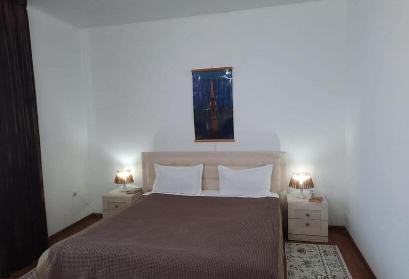 Economy Triple Room, апарт отель Welcome