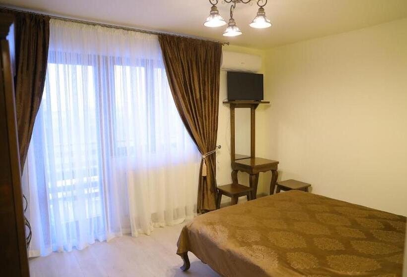 اتاق لوکس با بالکن, Pensiunea Magnolia