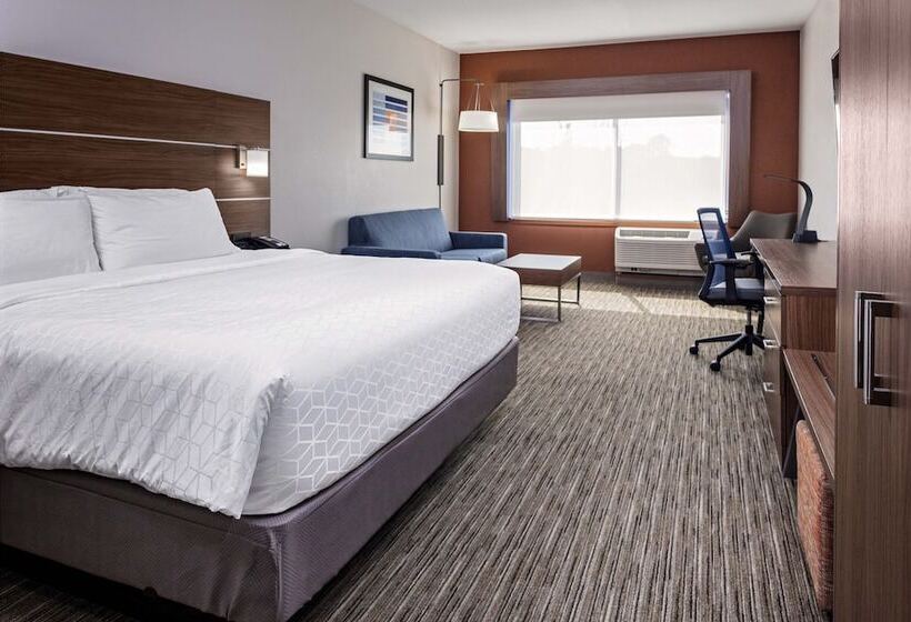 Люкс, Holiday Inn Express & Suites   Madison, An Ihg