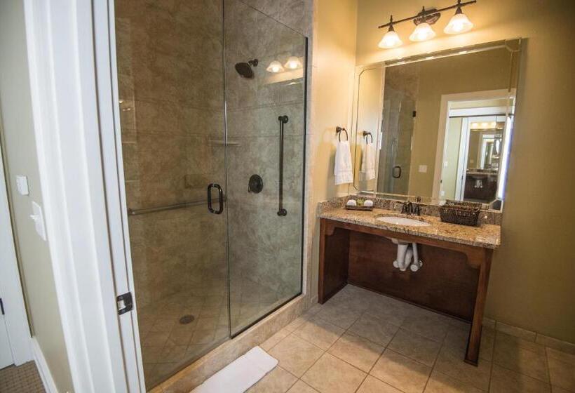 Номер Deluxe Кровать Кинг, Magnolia Creek Lodge