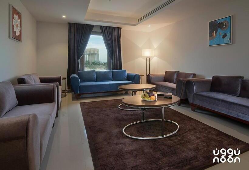 Люкс Повышенной Комфортности, Noon Hotel Suites