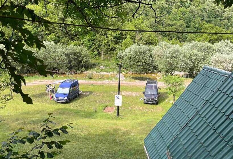 اتاق استاندارد با تخت بزرگ, Kamp Vrbnica