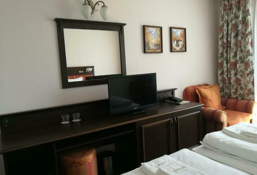 Номер Стандарт с Балконом, Park Hotel Izvorite