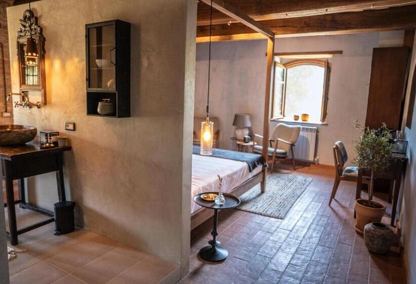 패밀리 스위트, Borgo Castello Panicaglia