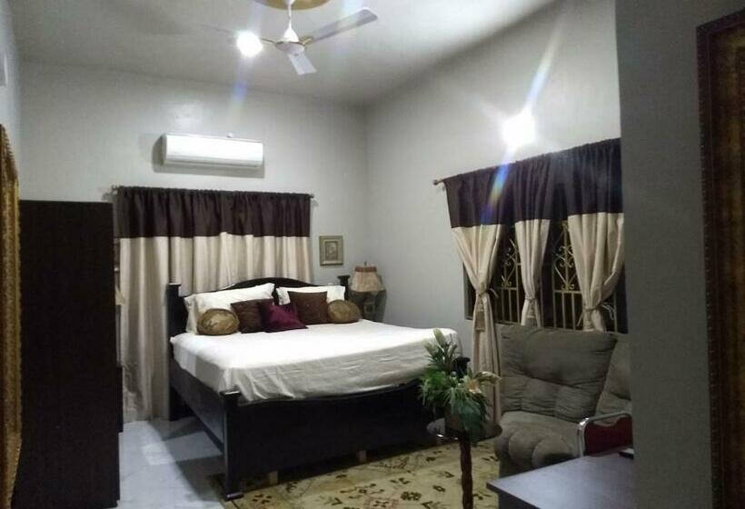 סוויטת סופריור, The Winford Boutique Hotel Achimota