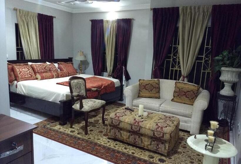 סוויטה אקזקיוטיב, The Winford Boutique Hotel Achimota