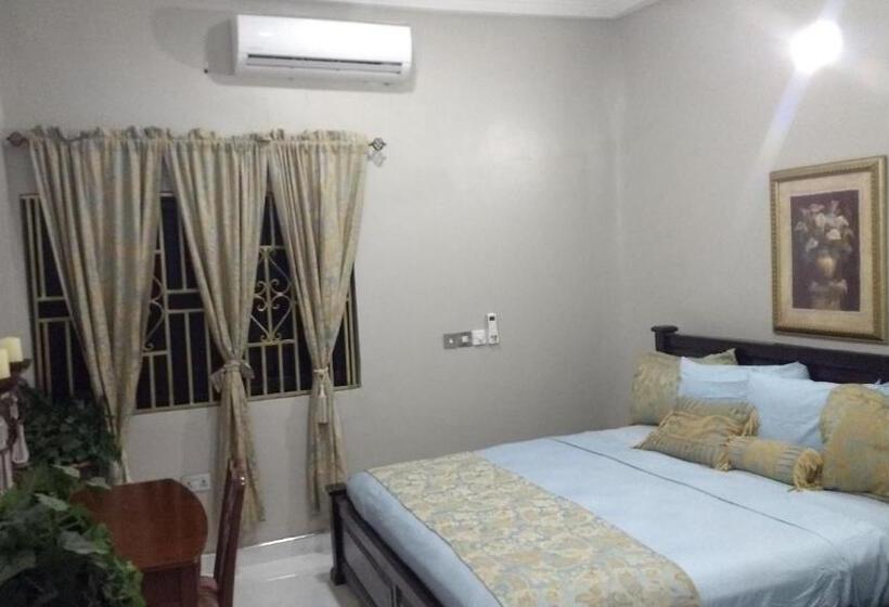 חדר דלוקס עם מיטת קינג, The Winford Boutique Hotel Achimota