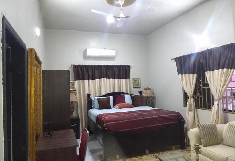סוויטת סופריור, The Winford Boutique Hotel Achimota
