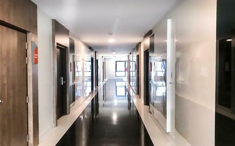 Номер Deluxe, Fortune Hotel Buriram
