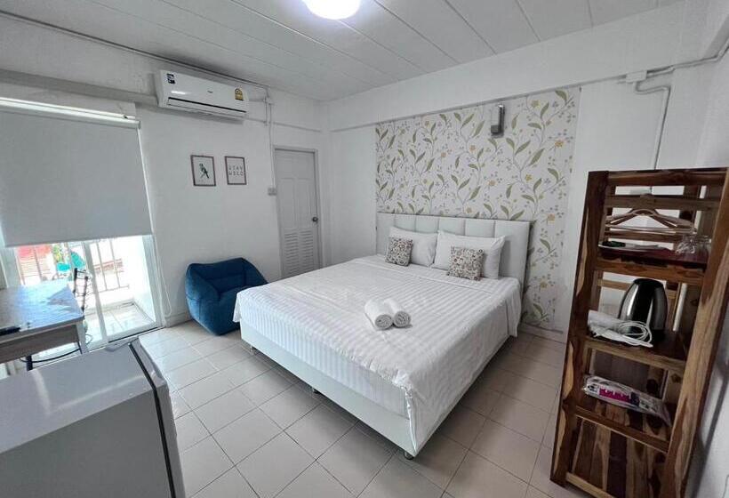 اتاق استاندارد با تخت بزرگ, Malizon Hotel And Residences