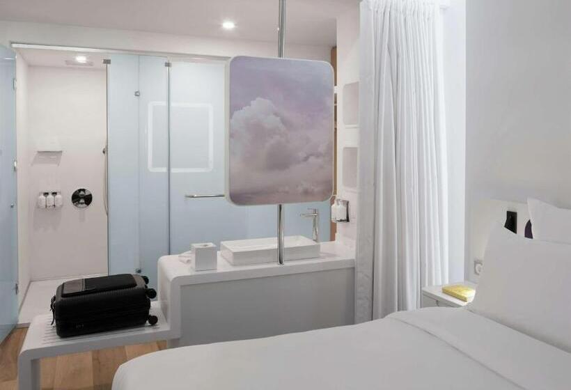 Habitación Deluxe Cama King, Yotel Istanbul Airport Landside, City Entrance