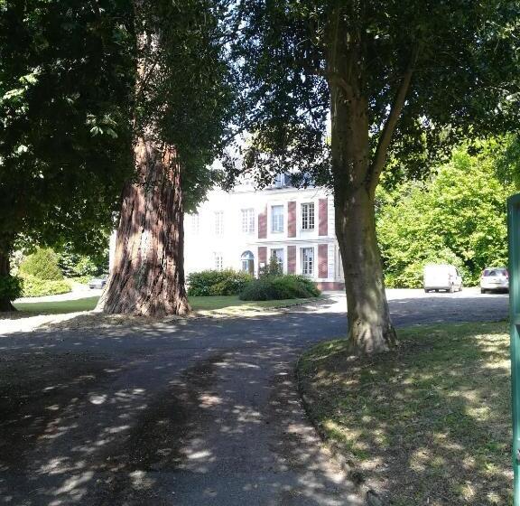 Номер Стандарт, Manoir De Bolbec
