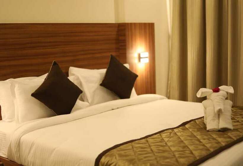 Номер Премиум, Kyriad Hotel Solapur By Othpl