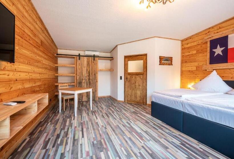 Номер Стандарт, Zündstoff City Western Motel