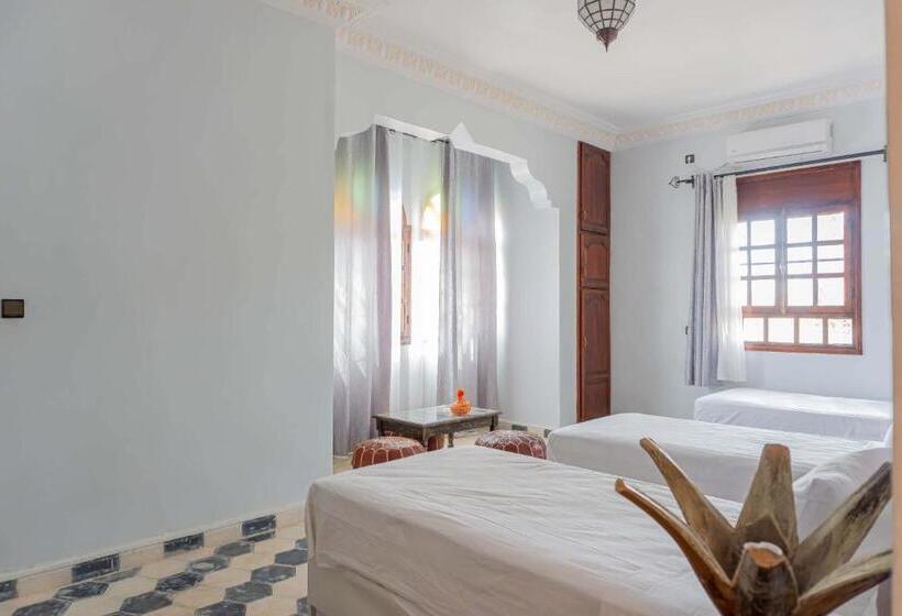 اتاق استاندارد سه نفره, Riad Zagora Palms