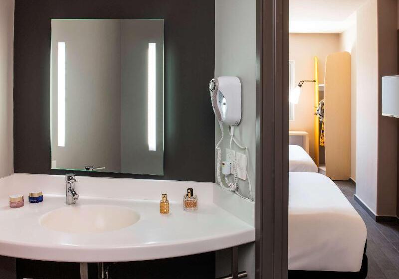 Quarto Estandar, Ibis Tijuana