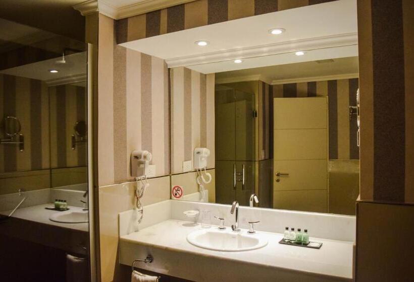 Номер Стандарт Трехместный, Platinum Hotel Casino
