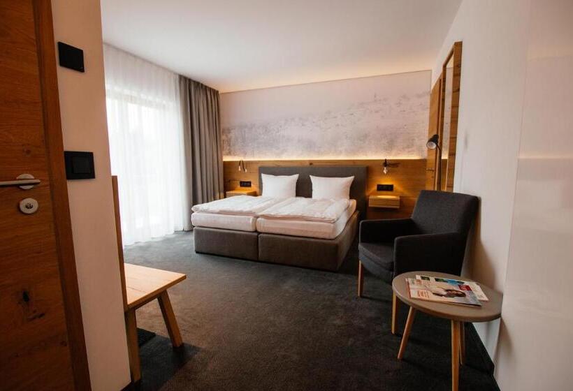 Номер Стандарт Трехместный, Tannenhaus