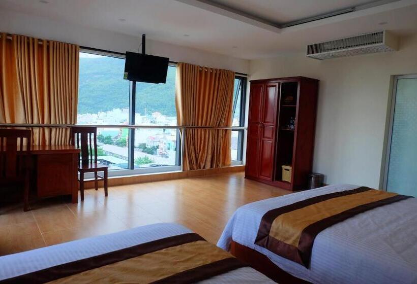 اتاق لوکس با چشم‌انداز شهر, Green Hotel Quy Nhơn